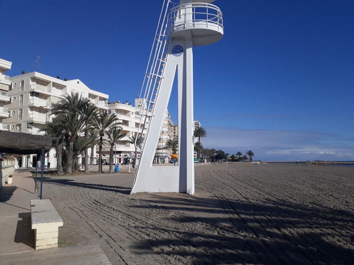 2 Bedroom'S Flat On The Beach, City Center, 1 Line Santa Pola Exterior photo