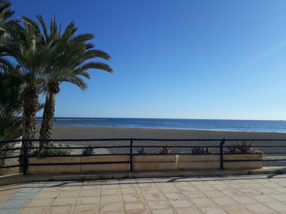 2 Bedroom'S Flat On The Beach, City Center, 1 Line Santa Pola Exterior photo